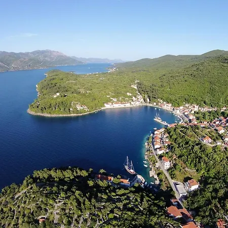 Apartment Apartments By The Sea Racisce, Korcula - 4359 Racisce